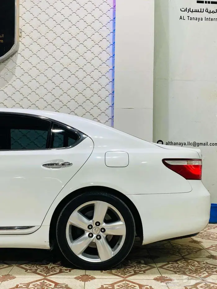 لكزس LS460L موديل 2008 8