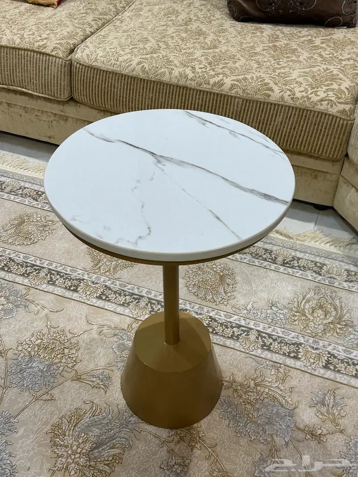 طاولات خدمة 0