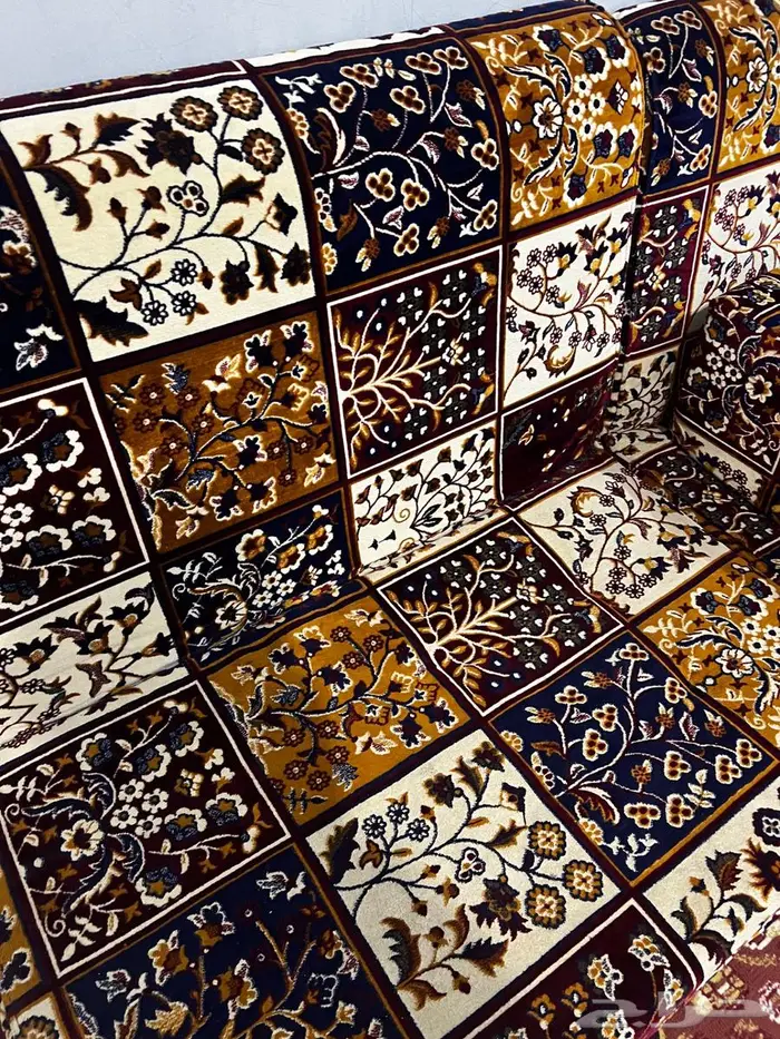 مجلس للبيع الموقع طريف 2