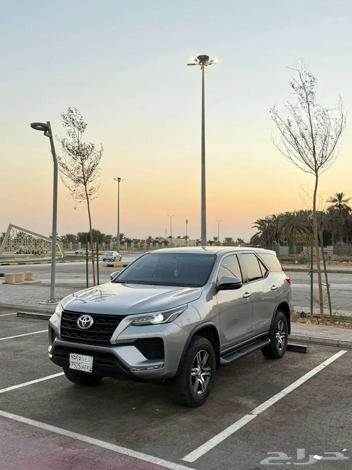 جيب فورتنشر 2024 فضي للبيع 9