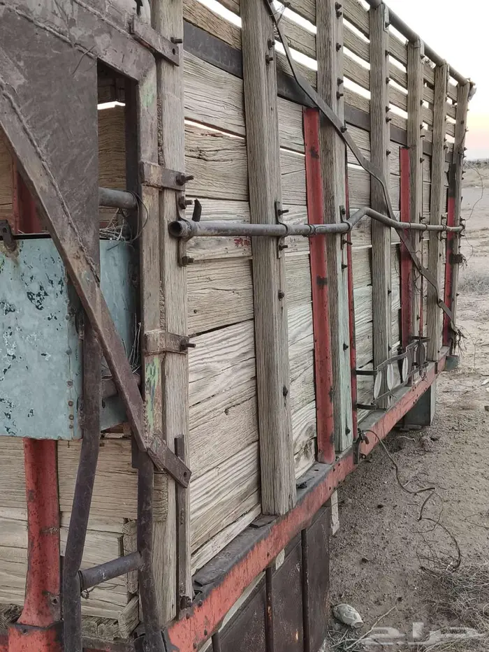 للبيع تانكي ماء عايدي وصندوق لوري تراثي 14