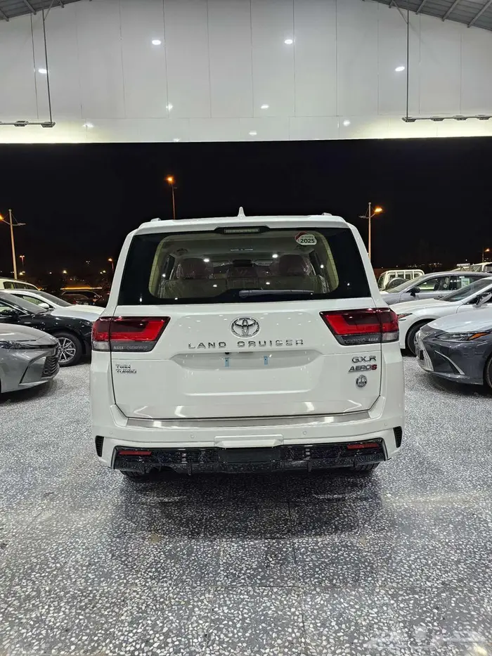 لاندكروزر GXR - S الساير 2025 4
