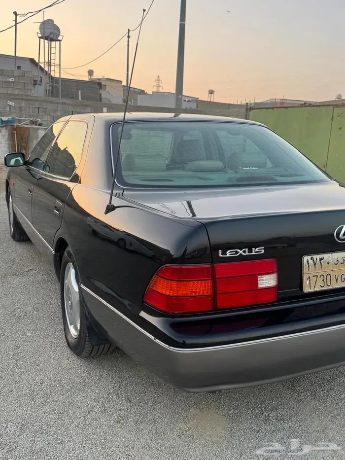 بكزس Ls400 موديل 2000 4