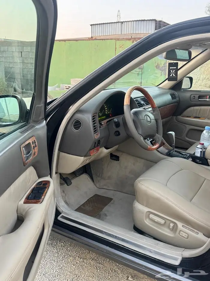 بكزس Ls400 موديل 2000 8