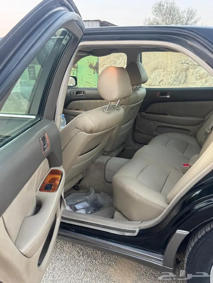 بكزس Ls400 موديل 2000 6