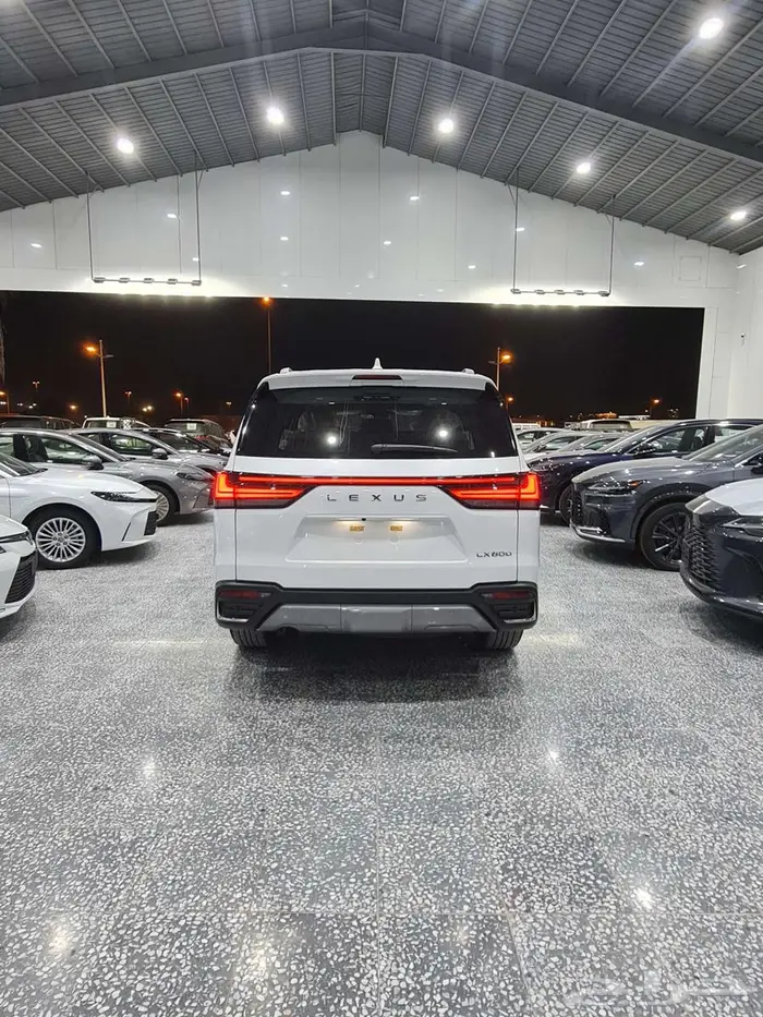 لكزس LX 600 BB بنزين ابيض 2025 4