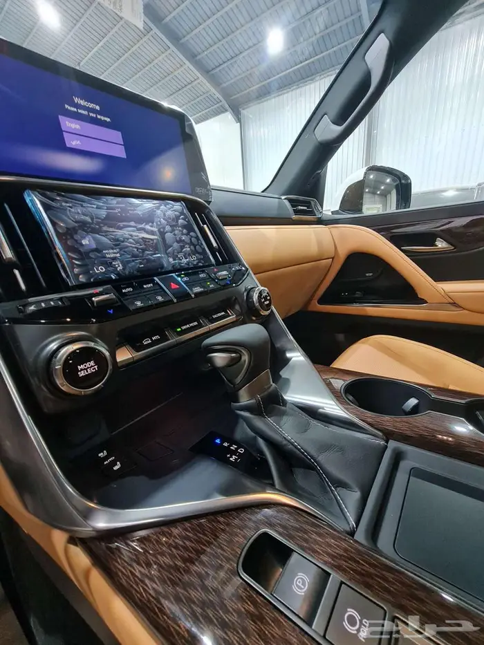 لكزس LX 600 BB بنزين ابيض 2025 15