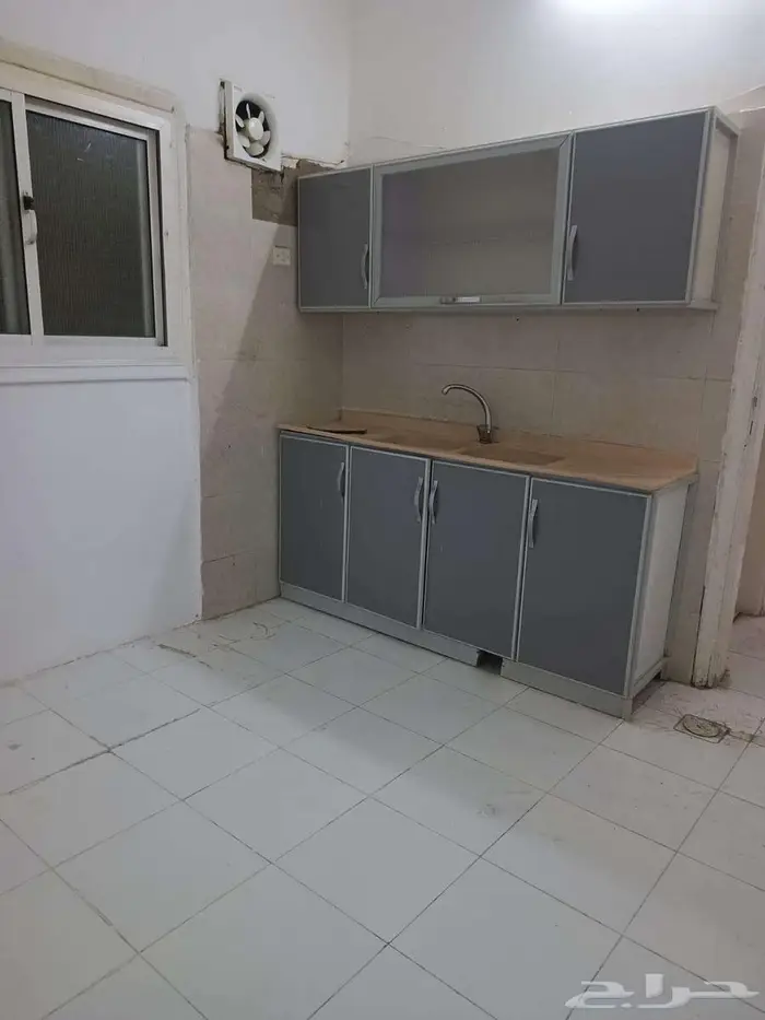 شقة أربع غرف بالشهداء الشمالية 0