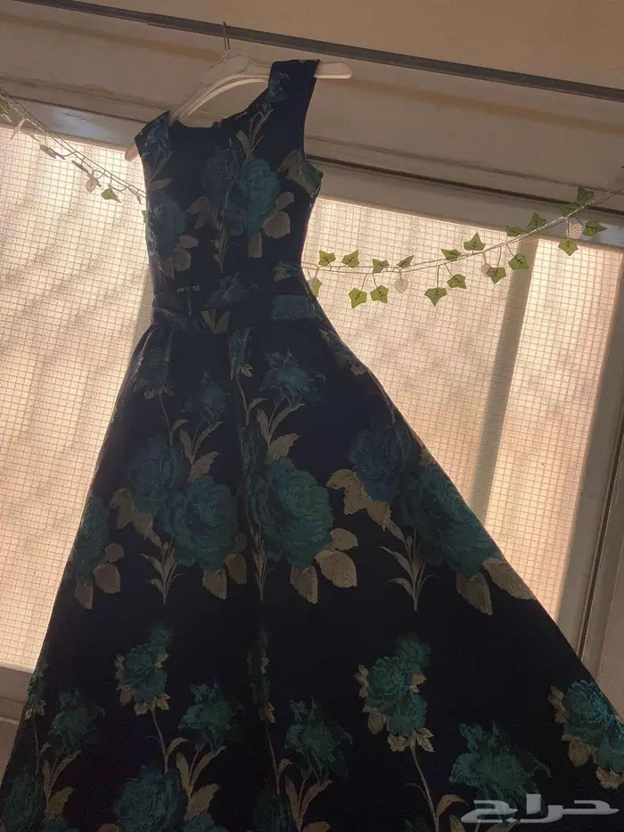 فستان سهره جاكار مستعمل للبيع 3