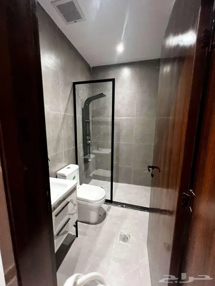 شقه فاخره جديده للايجار بحي المنار بجده خلف الياسمين مول 16