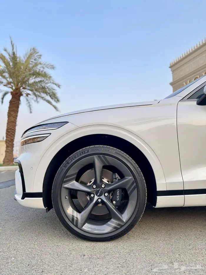 جنسس 2025 GV70 بلاتينيوم سبورت 9