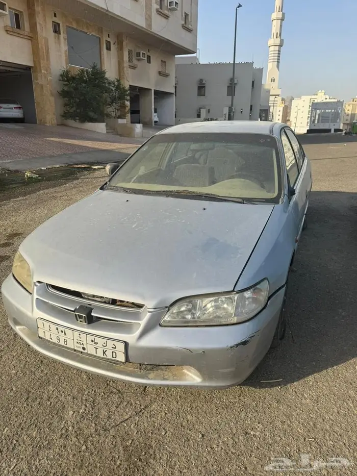 خمسه سيارات للبيع تشليح 1