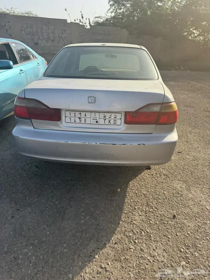 خمسه سيارات للبيع تشليح 11