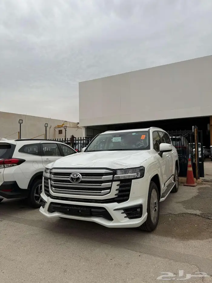 VXR لاند كروزر كاش واقساط جميع البنوك ونظام 50 50 1