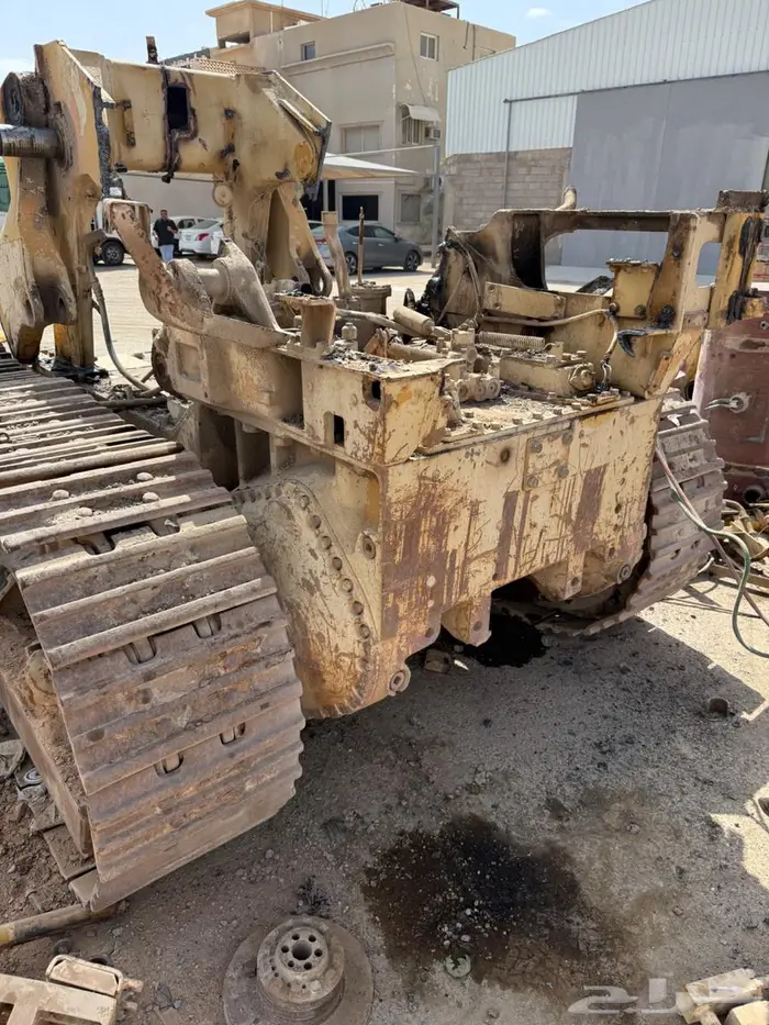 جنزير بلدوزر 65 كوماتسو على الشرط شد بلد 1