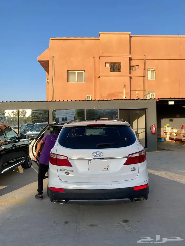 للبيع جراند سنتافي دبل سبع مقاعد بنزين نظيف 2