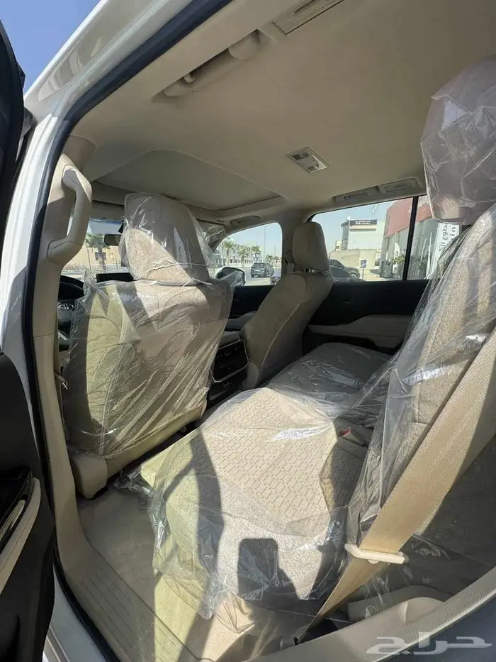 تويوتا لاند كروزر موديل 2024 GXR بريمي L2 5