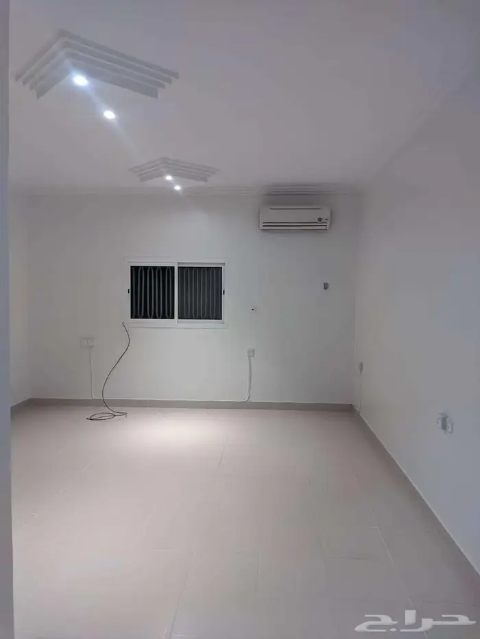 يوجد لدينا دور للايجار ب ( حى الروابي) 8