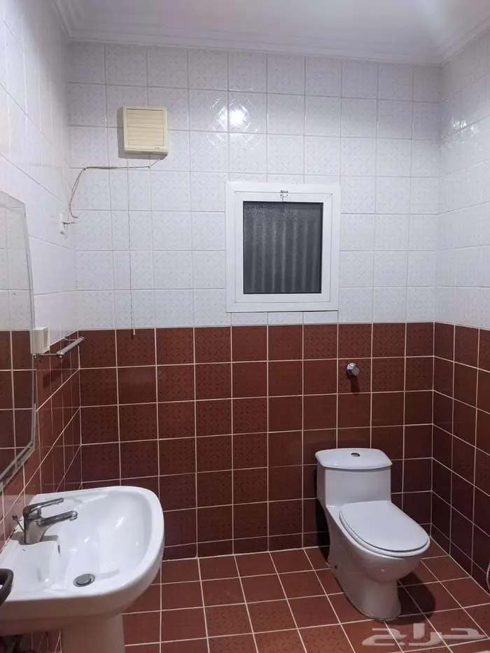 يوجد لدينا دور للايجار ب ( حى الروابي) 12