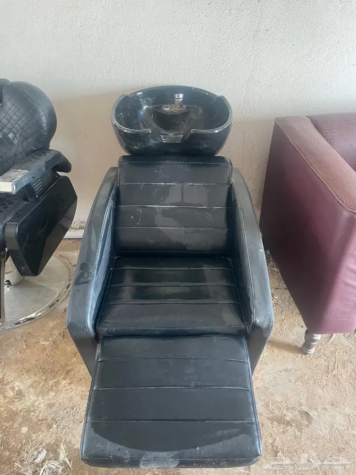 اثاث حلاق نظيف للبيع 4