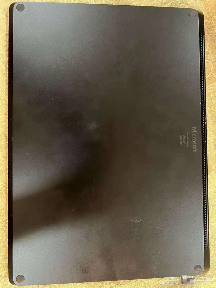 لابتوب مايكروسوفت سيرفس برو 4 بحالة ممتازة surface 4 5