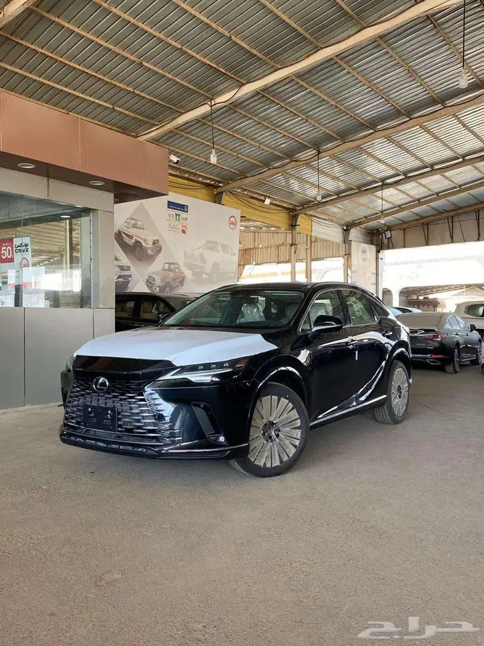 لكزس RX 350 BH هايبرد 2024 - أقل سعر ابيض واسود لدى الفريدي 1