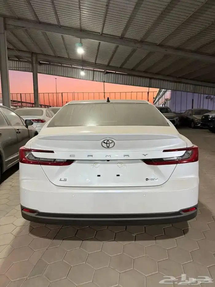 كامري LE هايبرد تيتانيوم كامري بنزين اقساط وكاش 3