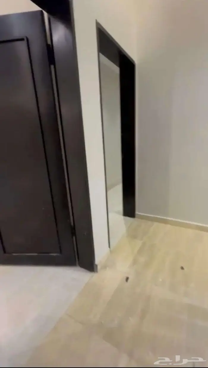 للايجار دور اول ع شارعين مساحة 400م حي بدر (تم التأجير) 5