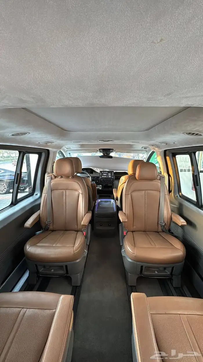 هيونداي ستاريا VIP 4