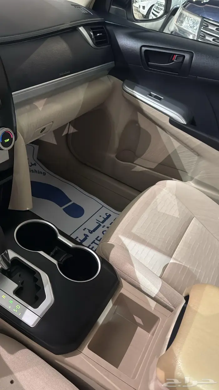 كامري تويوتا 2016 ابيض ماشيه 35 الف مخزنه 6