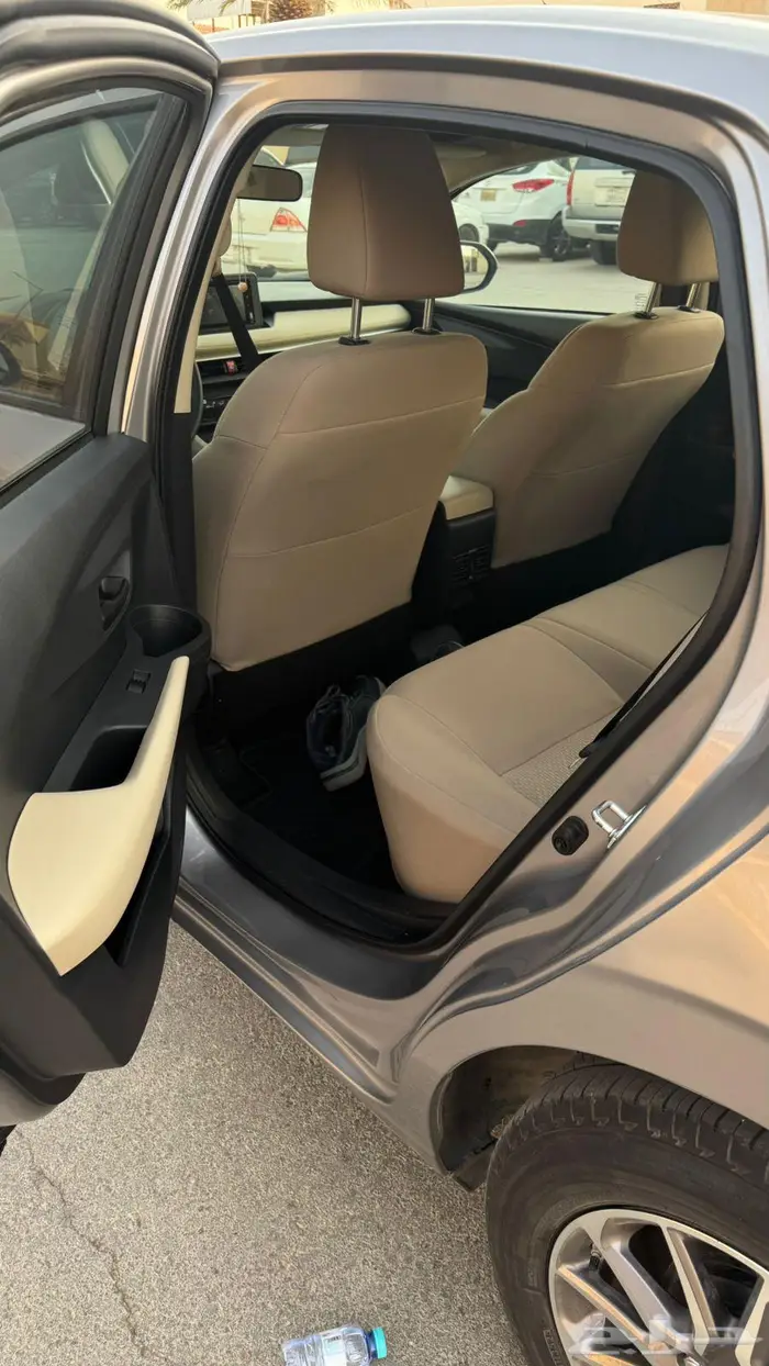 للبيع يارس 2023 ممشى 40 الف بودي ومحركات وكاله 4