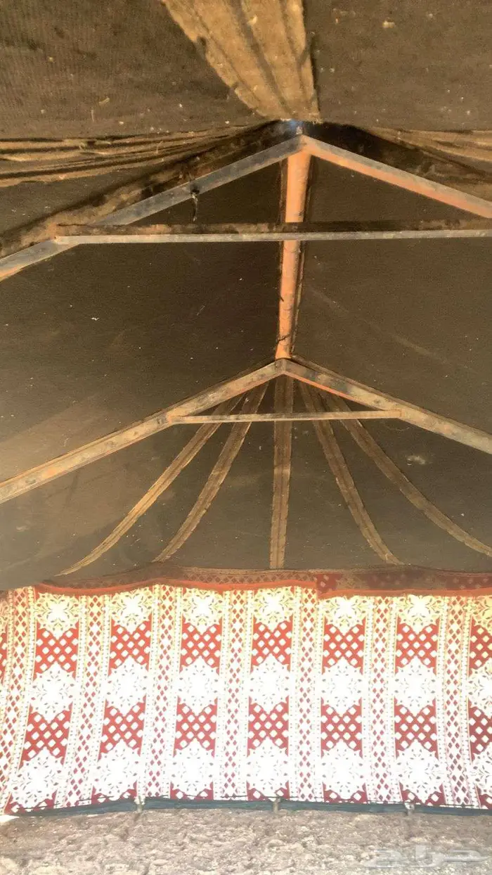 للبيع خيمة على شكل بيت شعر 5 في 7 3