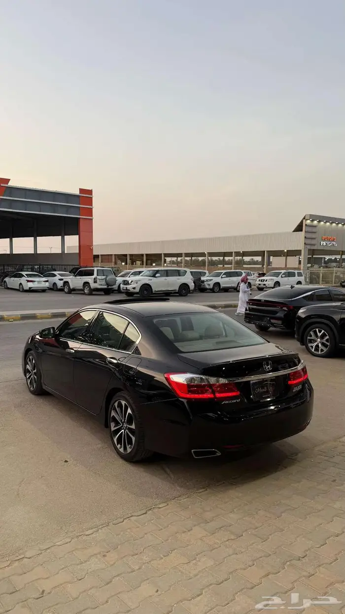 اكورد سبورت 2016 عداد 124000 8