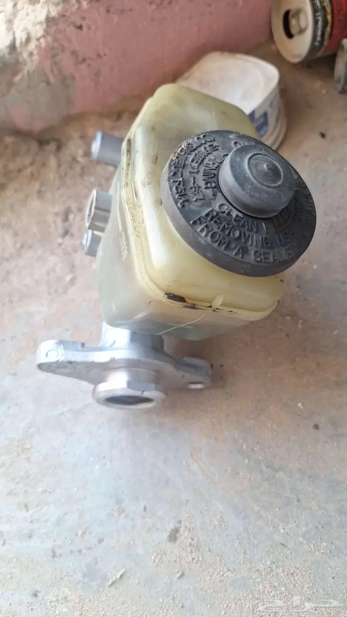 علبه فرامل حقت هايلكس 2005 اصليه 0