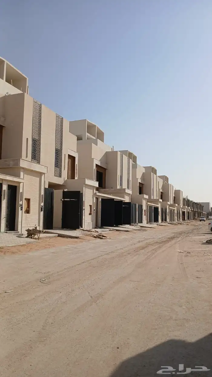 للبيع فلل تاون هاوس مخطط المها 1