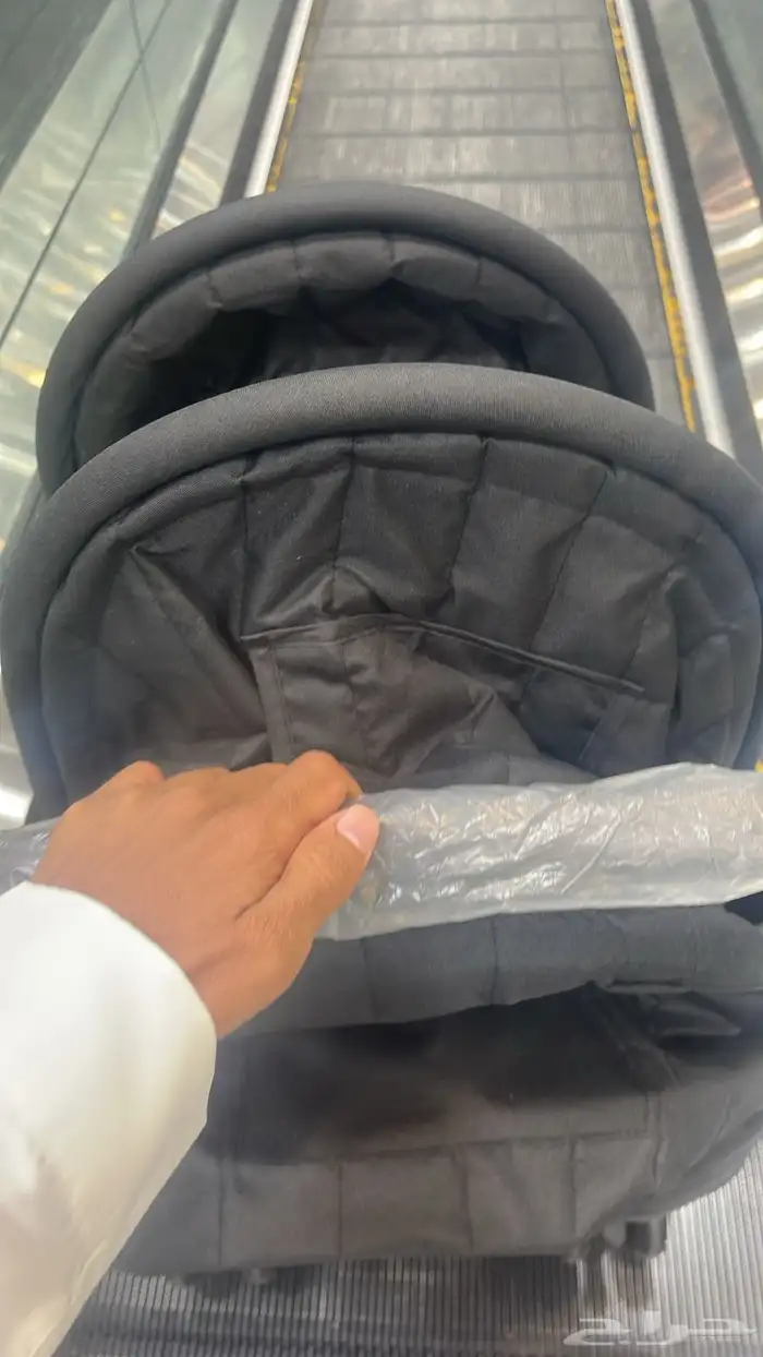 عربية لطفلين 0