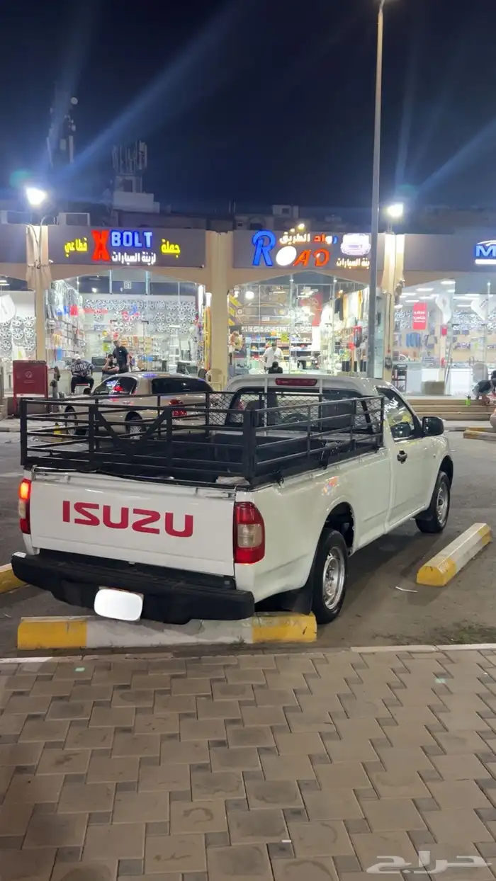 للبيع ايسوزو 2006 2