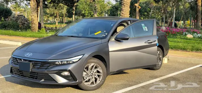 Hyundai Elantra Smart 2025 For Lease Transfer 0