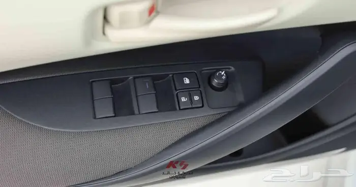 تويوتا كورولا XLI 2.0 (ستاندر طيس) 2025 8