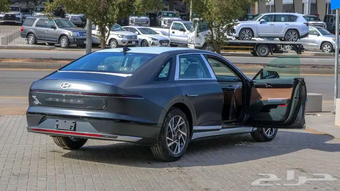 هيونداي ازيرا 2025  2026 كاش وتقسيط 13