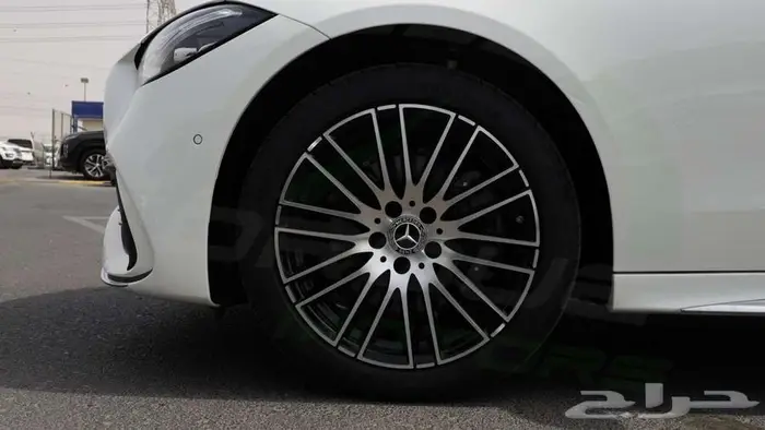 2025 مرسيدس C200 L 1.5 دفع خلفي اصفار مع ضمان 21