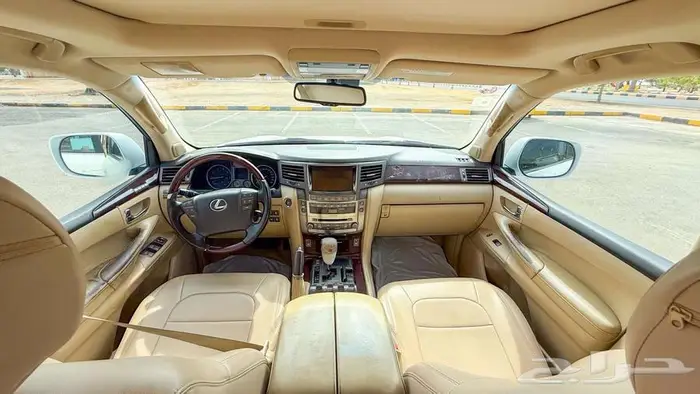جيب لكزس LX570 موديل 2010 16