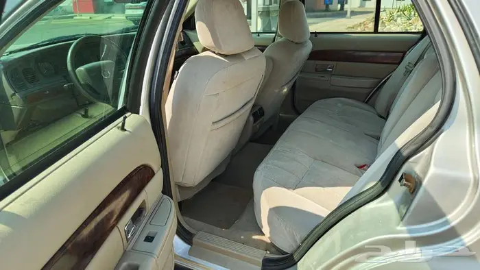 فورد جراند ماركيز 2009 23