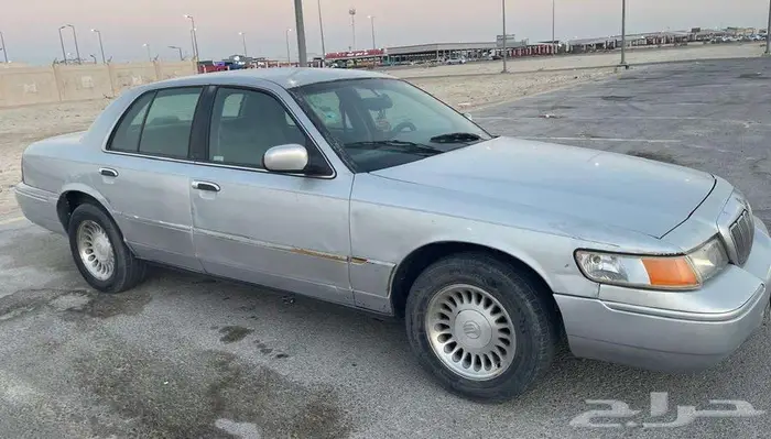فورد ماركيز الموديل 2000 LS 6