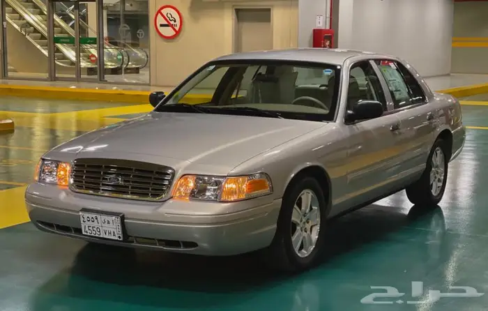 كراون فكتوريا 2010 سعودي - قمة في النظافة 1