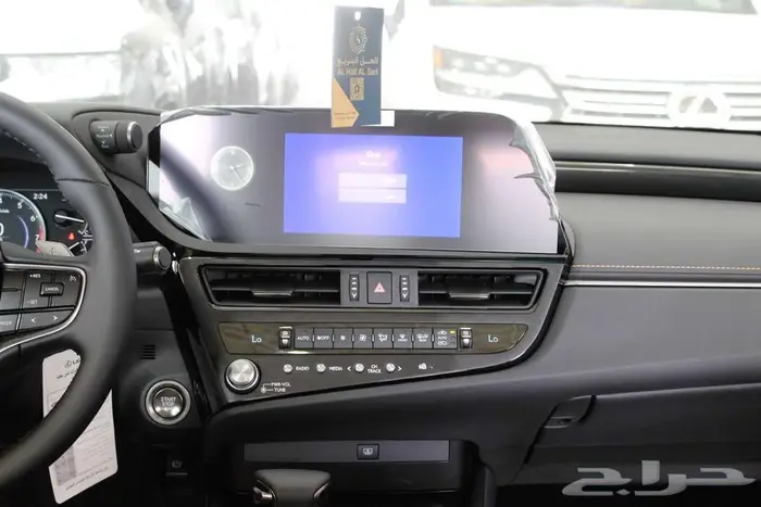 لكزس - ES250 لاكجيري - 2025 - نص فل - خليجي 7