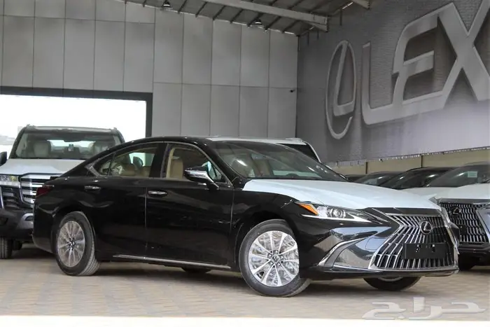 لكزس - ES250 لاكجيري - 2025 - نص فل - خليجي 2