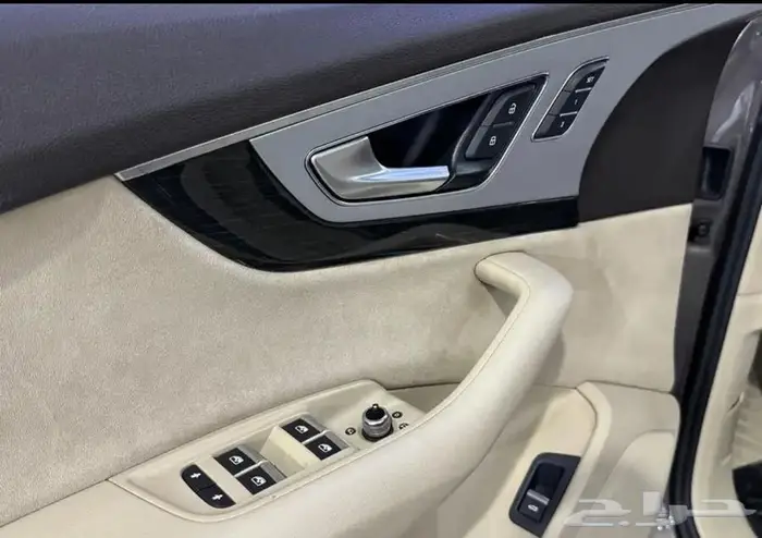 اودي Q7 2016 10