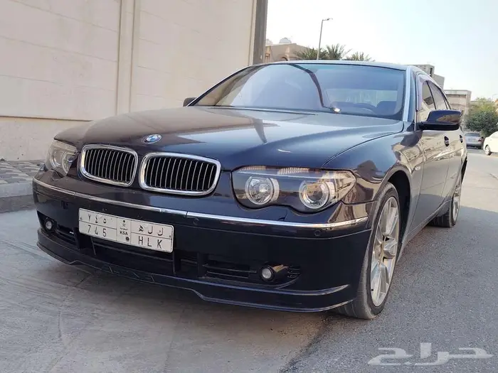 بي ام 745Li 22