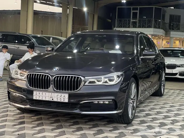 بي ام دبليو 730il 2019 0